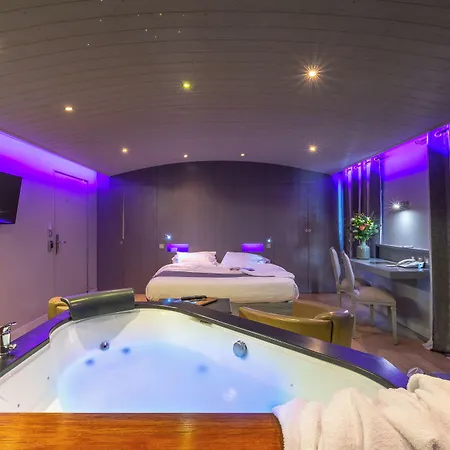 Elegance 4*