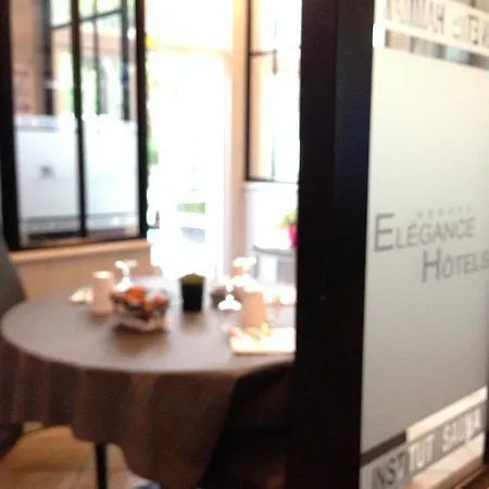 Elegance Hotell 4*