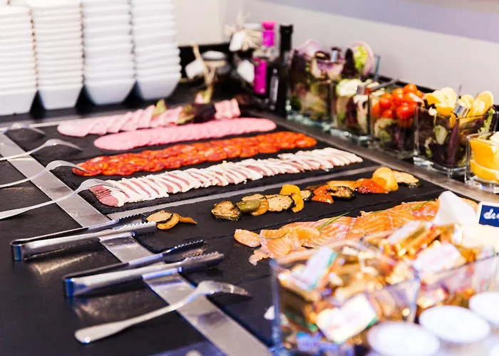 Elegance Suites Hotel