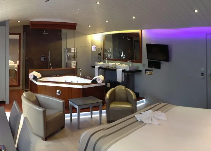 Elegance Suites Hotel 4*